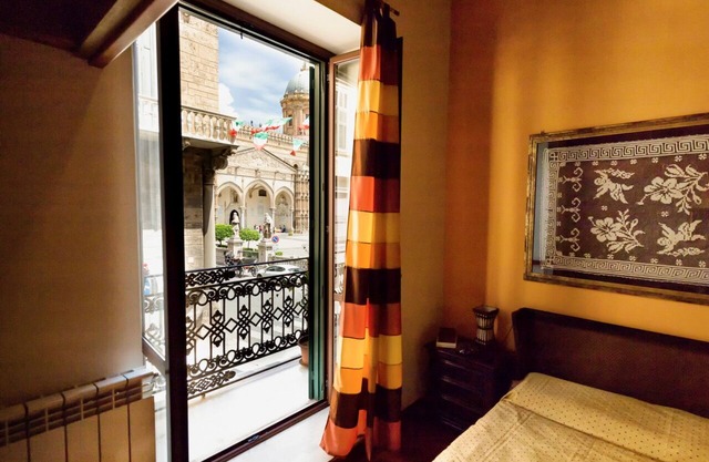 Entire apartment with Cathedral view, 2 bedrooms and 2 bathrooms, fully equipped