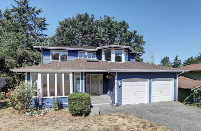Entire cozy 5bd home in Des Moines WA near the Redondo beach and Saltwater park!