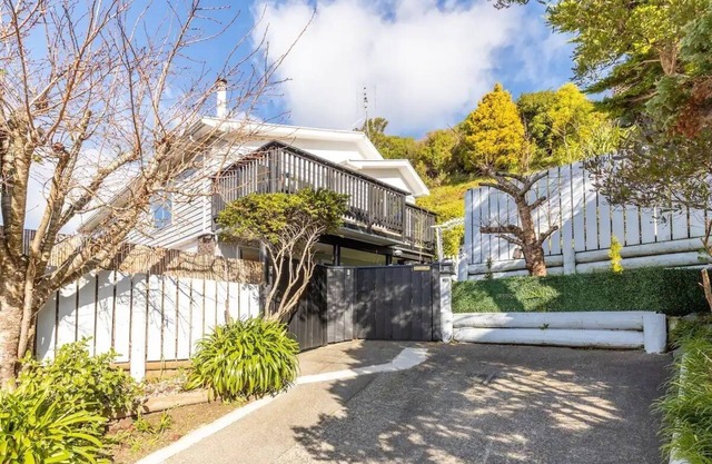 Entire Ground Floor Full Privacy Family-friendly Popular to Ferry-catchers