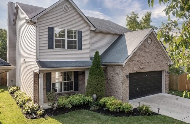 ⭐️⭐️⭐️⭐️⭐️ Entire House- 10 min from KY Horse Park, 15 min from UK
