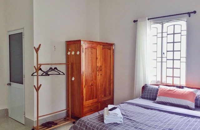 Entire house - 10 mins walk to LONG BEACH