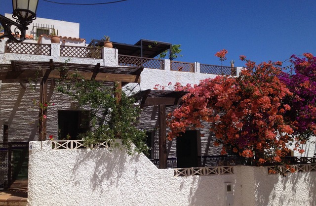 VERY NICE COMFORTABLE HOUSE WITH STUNNING VIEWS OF THE SEA AND MOUNTAINS