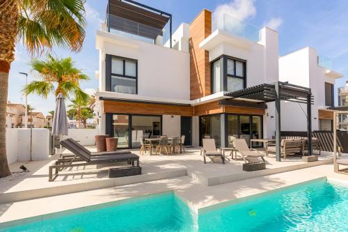 Escápate a nuestra hermosa casa en Santiago de la Ribera