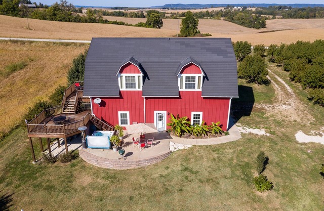 Escape the city to quiet and picturesque Golden Eagle, IL.