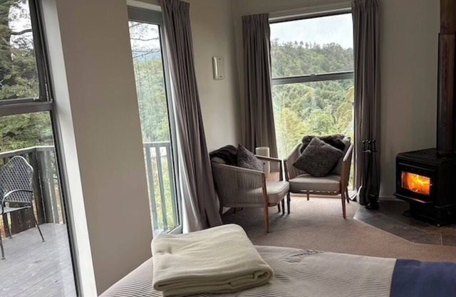 Escape to Blackwood - Your Private Forest Retreat