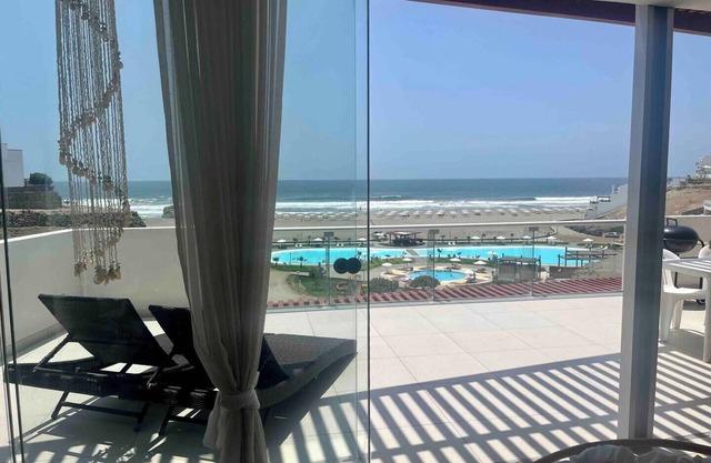 Escape to Tranquility: Oceanfront Family Getaway only 2 Hours from Downtown Lima