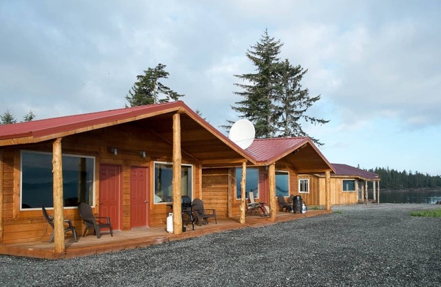 Escape to Your Beachfront Paradise in Whale Point, Coffman Cove, Alaska!