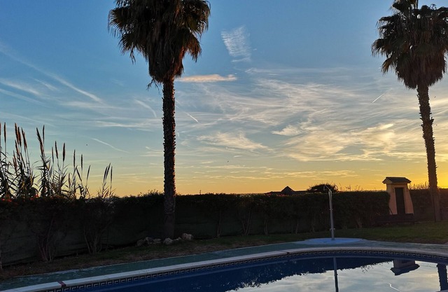 Espectacular Residencial en 1ª Linea con Piscina