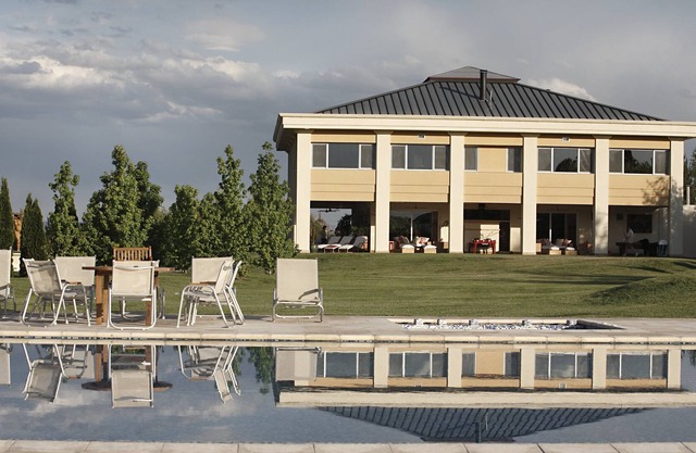 Estancia Mendoza Wine Hotel