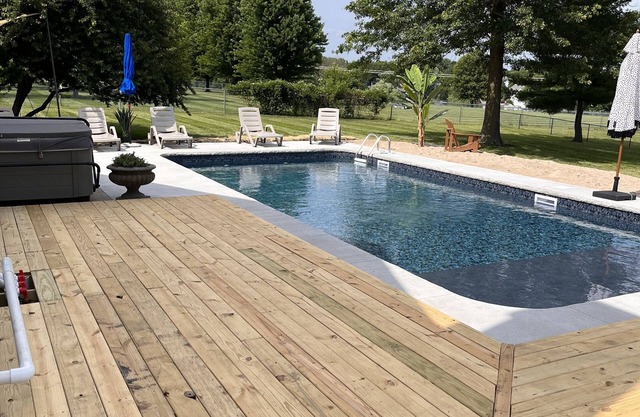 Estate Home Heated Pool Hot Tub Beach Wi-Fi 8 acres 5000 sqft 5 bd 3.5 bath