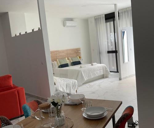 Estudio céntrico, a pie de calle