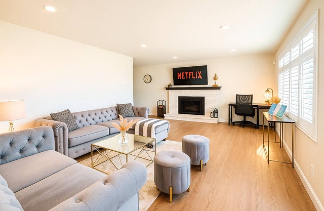 ✨European Style Hideaway💝Central Location⭐GameRoom⭐Free Wine⭐Fast Wifi⭐NetFlix