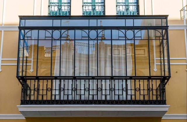 Eva Recommends Gerona 1 very bright house S.XIX