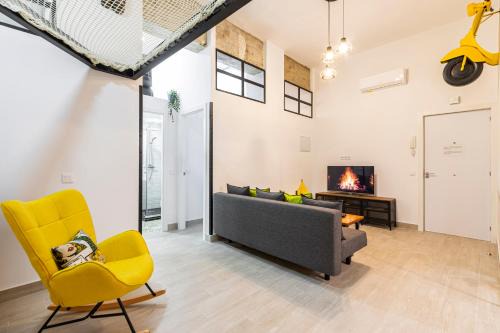 Ever House - ALCALA LOFT