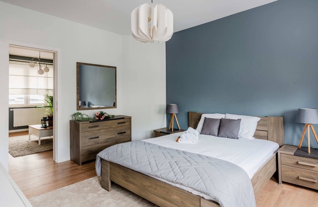 Evere EU Residence - One Bedroom Apartment, Sleeps 4