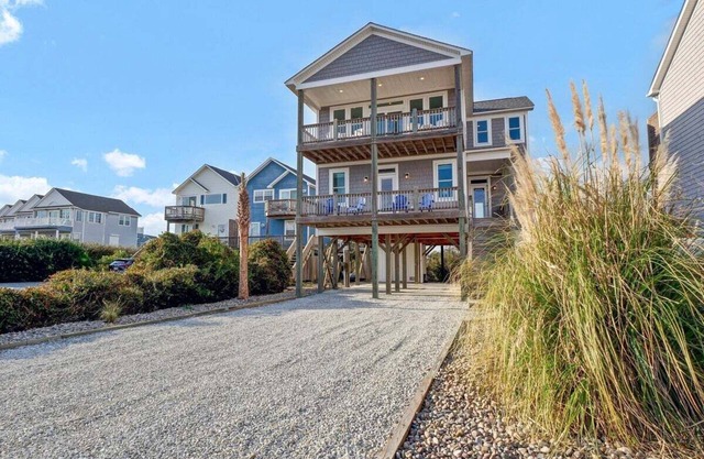 Everlong - Oceanviews - Pet Friendly - Elevator