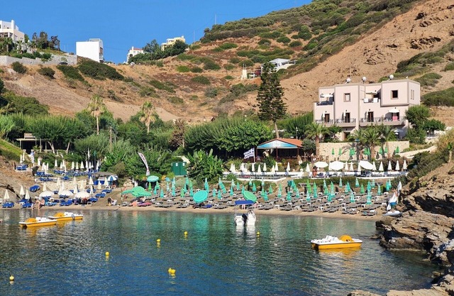 Evita Studios & Apartments