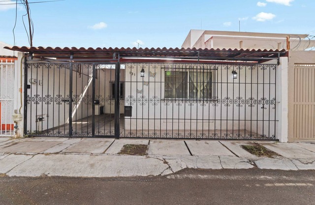 Excellent Location, Family-Friendly, 3 Bedrooms | Querétaro