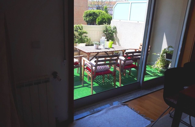 Excellent T1 in Arcozelo / Miramar with terrace