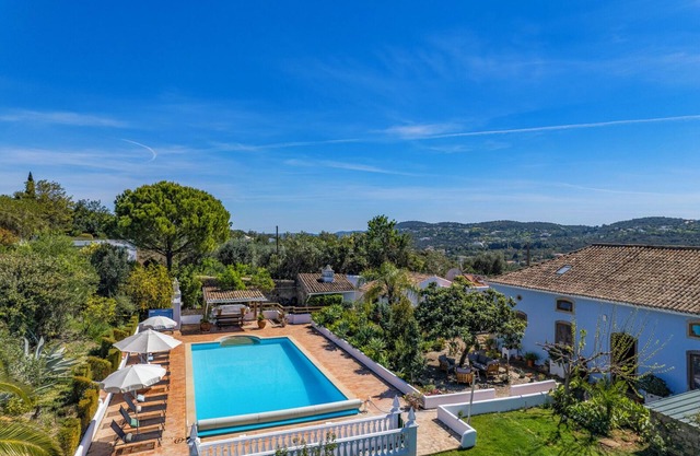 Exceptional 6 Bedroom Villa with Private Pool, large gardens and stunning views