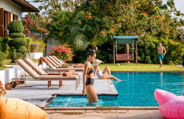 Exceptional Panoramic Sea View, Large Garden with 15 m swimming pool