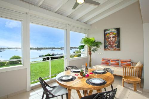 Exceptionnel ! Appartement 2 chambres vue sur le lagon
