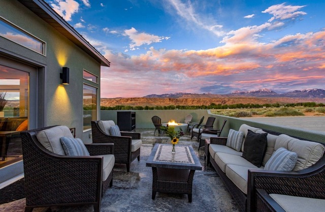 Excluisve Retreats White Rim 3371 - 3 Bedroom 3.5 bath all Suite home