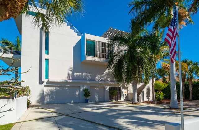 Exclusive 5-Level Waterfront Solstice House on Sarasota Bay