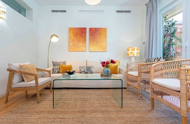 Exclusive Apartment 5BD in Seville. Carlos V