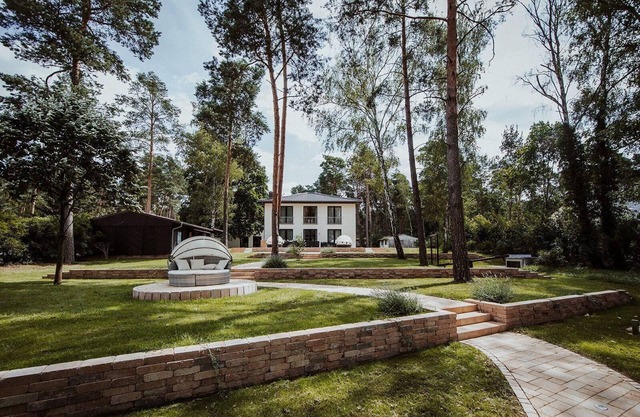 Exclusive atmosphere by the lake