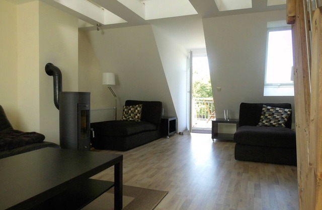 Exclusive & modern - right on the lake - spacious apartment with balcony