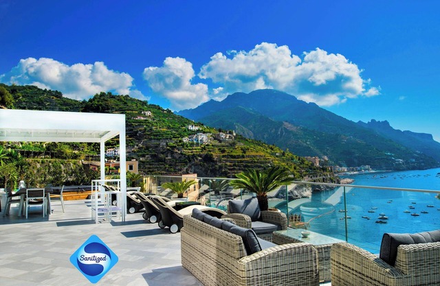 ✅ EXCLUSIVE SEA ACCESS VILLA w/4 BEDROOMS ❤️ Parking 🅿️ Jacuzzi ❤️ Solarium🌞