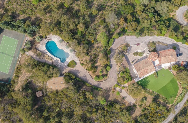 Exclusive villa on stunning private domaine in Sainte Maxime