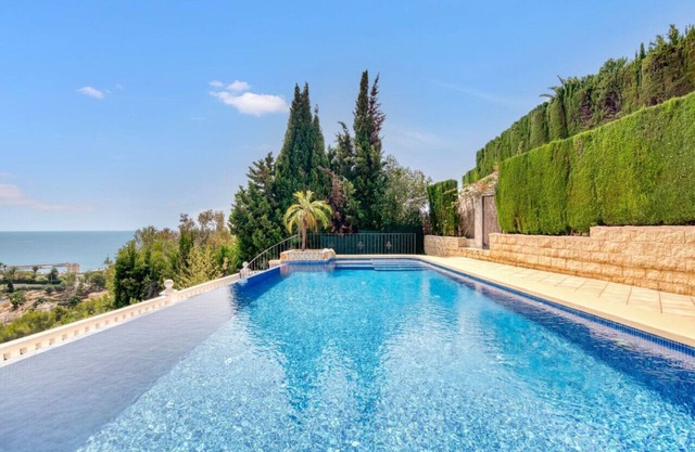 Exclusive Villa With Panoramic Sea Views