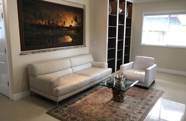 Executive Luxury Luxury Home in the Safe Gated Community