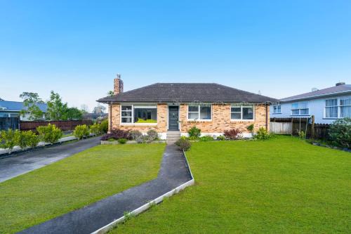 Experience Comfort in Our 3-Bedroom Family Home