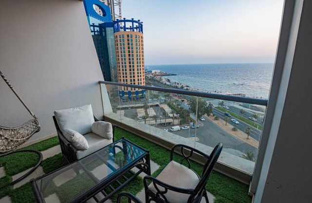 Exquisite Apartment with Spectacular Sea Views in Jeddah's Heights Tower