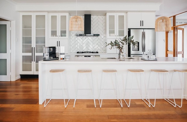 Exquisite Modern Retreat with Pool & Vineyard Views in Clare Valley