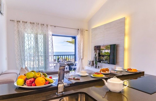 Extra luxury beachfront apartment with 2 bedrooms