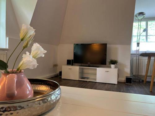 Föhrzeit Wohnung 3 Kuschelig unter Reet mit Garten