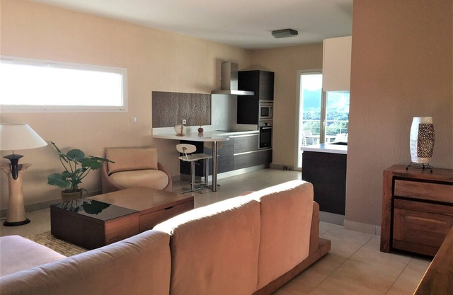 F3 apartment of standing 3 stars, near downtown Porto-Vecchio