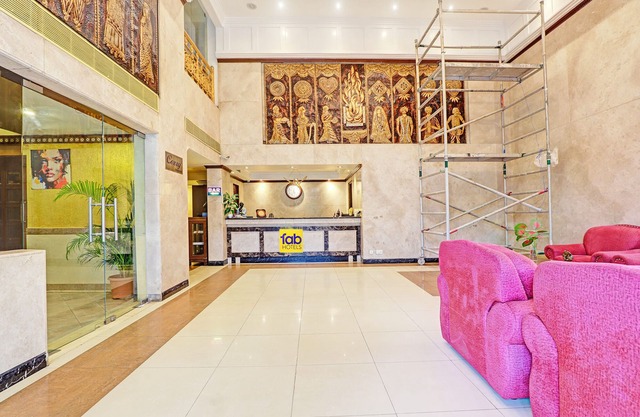 Fabhotel Grand Palace - Near to airport