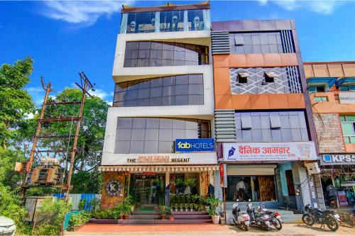 FabHotel Khushi Regent - Near DB Mall