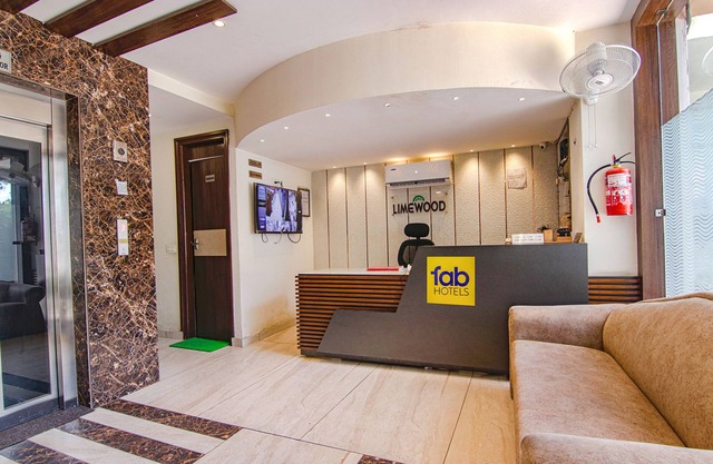 Fabhotel Lime Wood