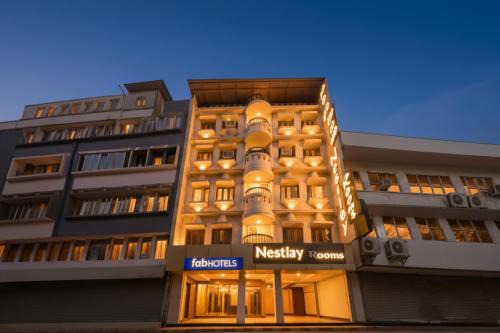 FabHotel Nestlay Rooms High Court - Nr Parry's Corner