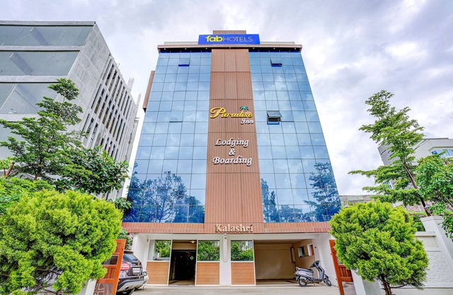 Fabhotel Paradise Inn