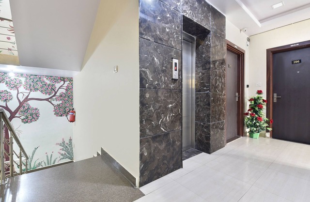 Fabhotel Pink Palace