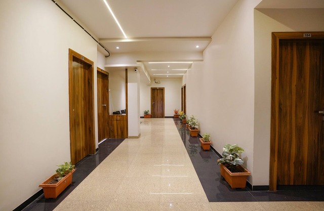 Fabhotel Priya Lodging