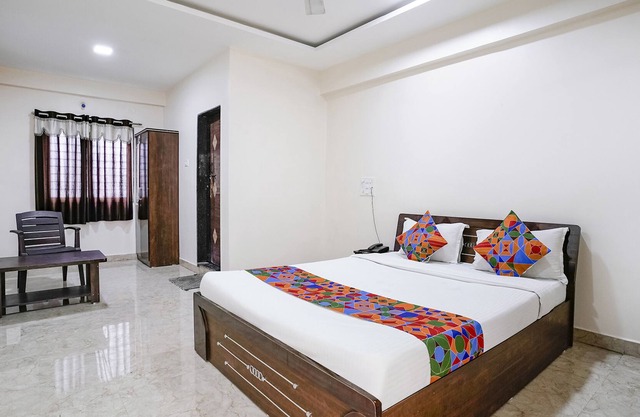 Fabhotel Rahul Executive