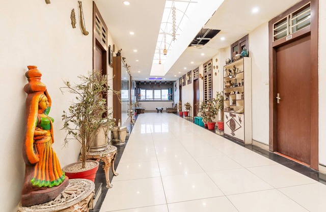 Fabhotel Shree Regency